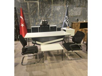 Zirve Masa Takımı